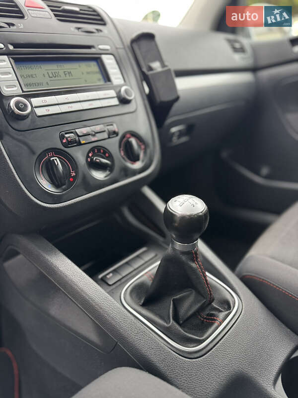 Хэтчбек Volkswagen Golf 2007 в Львове