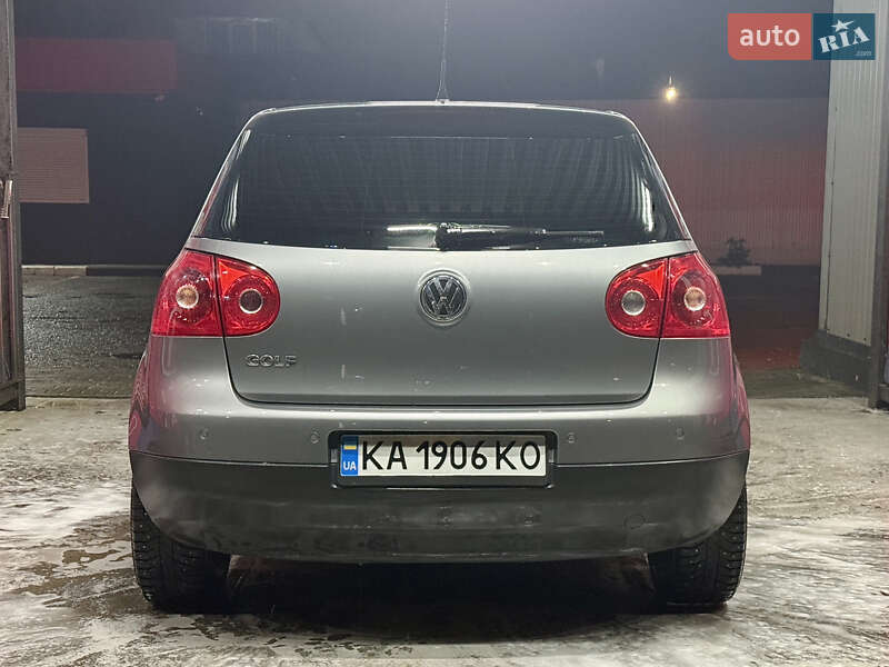Хетчбек Volkswagen Golf 2007 в Києві