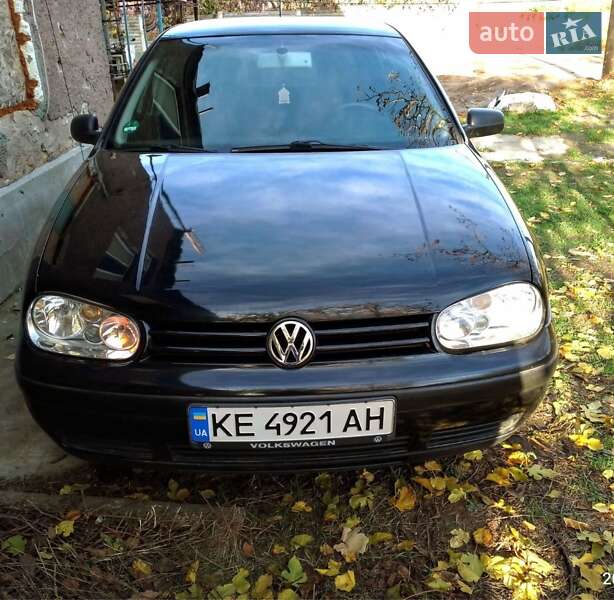 Хэтчбек Volkswagen Golf 2000 в Нововоронцовке фото 2 Хэтчбек Volkswagen Golf 2000 в Нововоронцовке