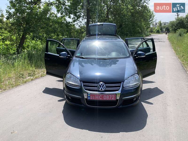 Универсал Volkswagen Golf 2009 в Ковеле