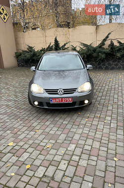 Хетчбек Volkswagen Golf 2008 в Рівному