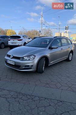 Универсал Volkswagen Golf 2016 в Виннице