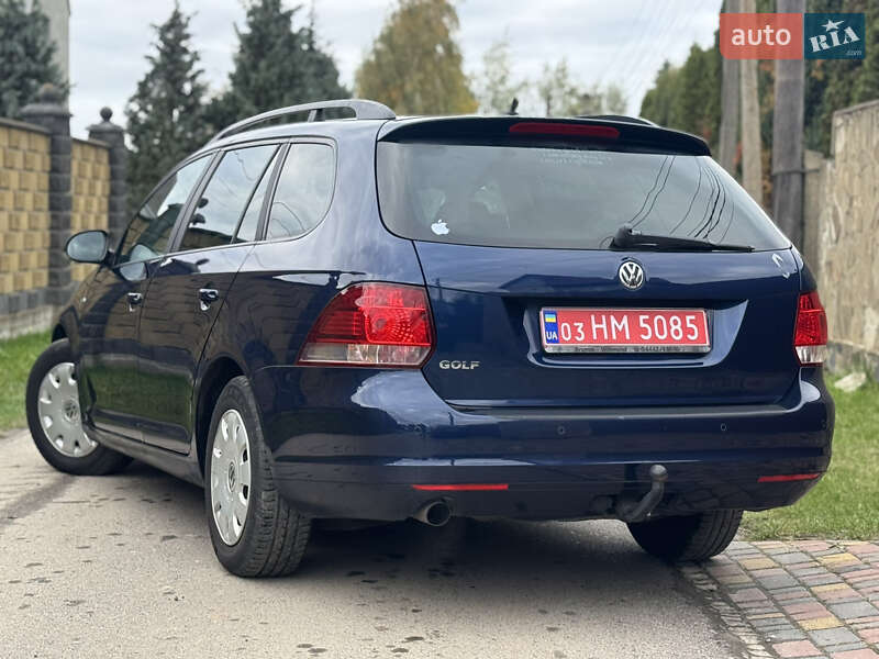 Универсал Volkswagen Golf 2012 в Луцке