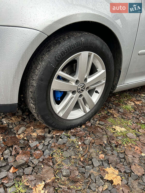 Хэтчбек Volkswagen Golf 2007 в Луцке фото 5 Хэтчбек Volkswagen Golf 2007 в Луцке
