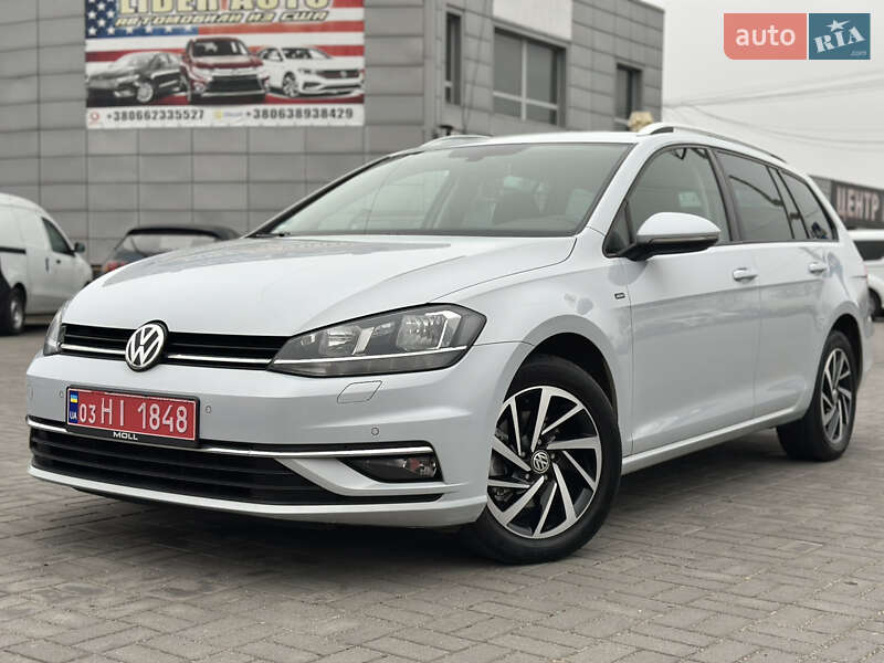 Універсал Volkswagen Golf 2019 в Запоріжжі