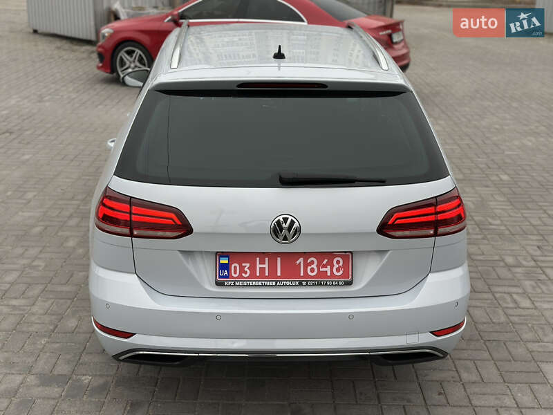 Універсал Volkswagen Golf 2019 в Запоріжжі