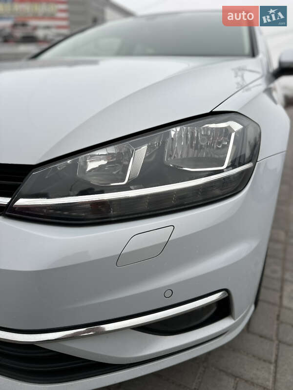 Універсал Volkswagen Golf 2019 в Запоріжжі