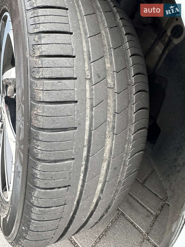 Універсал Volkswagen Golf 2019 в Запоріжжі