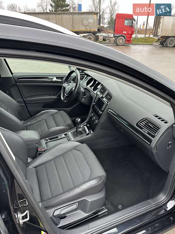 Універсал Volkswagen Golf 2014 в Козові