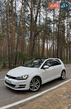 Хэтчбек Volkswagen Golf 2014 в Киеве