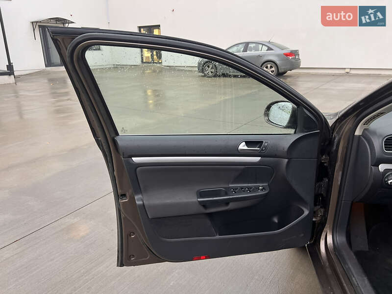 Универсал Volkswagen Golf 2011 в Луцке фото 14 Универсал Volkswagen Golf 2011 в Луцке