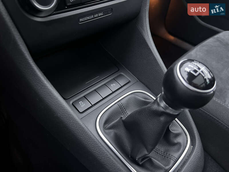 Универсал Volkswagen Golf 2011 в Луцке фото 22 Универсал Volkswagen Golf 2011 в Луцке