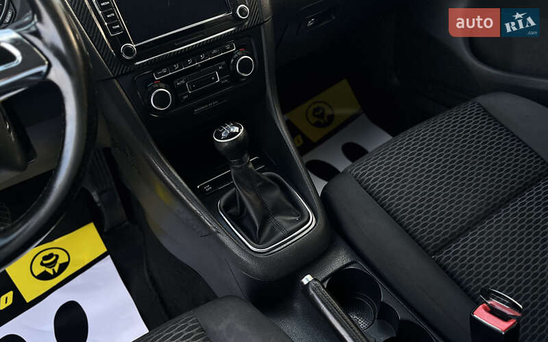 Хэтчбек Volkswagen Golf 2009 в Мукачево