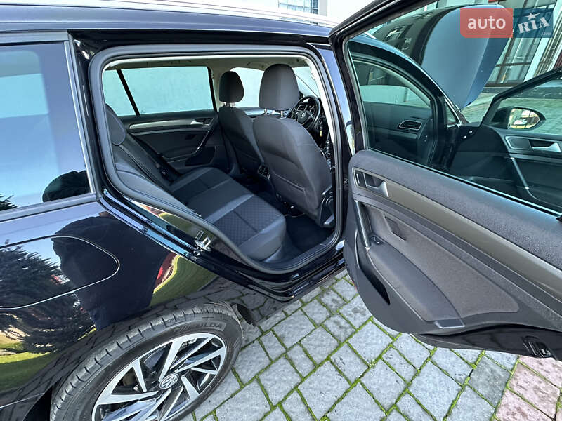 Универсал Volkswagen Golf 2019 в Дубно фото 28 Универсал Volkswagen Golf 2019 в Дубно