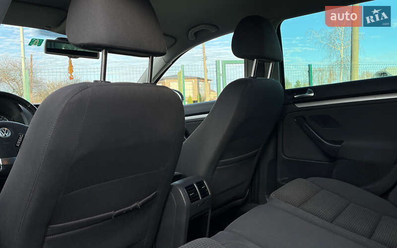 Хэтчбек Volkswagen Golf 2008 в Коломые