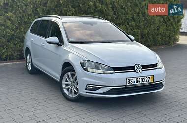 Універсал Volkswagen Golf 2018 в Стрию