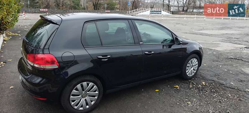 Хетчбек Volkswagen Golf 2011 в Кременчуці