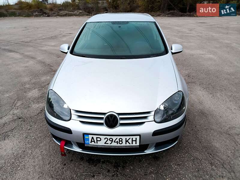 Хэтчбек Volkswagen Golf 2008 в Запорожье