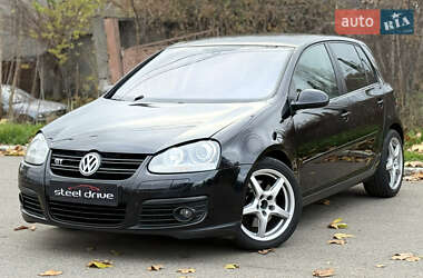 Хетчбек Volkswagen Golf 2006 в Миколаєві