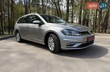 Универсал Volkswagen Golf 2019 в Киеве