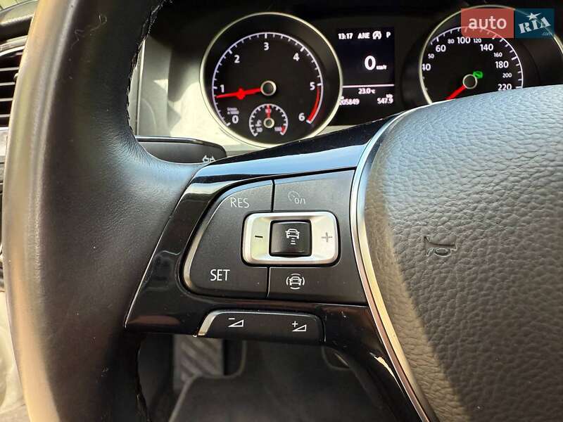 Універсал Volkswagen Golf 2019 в Києві