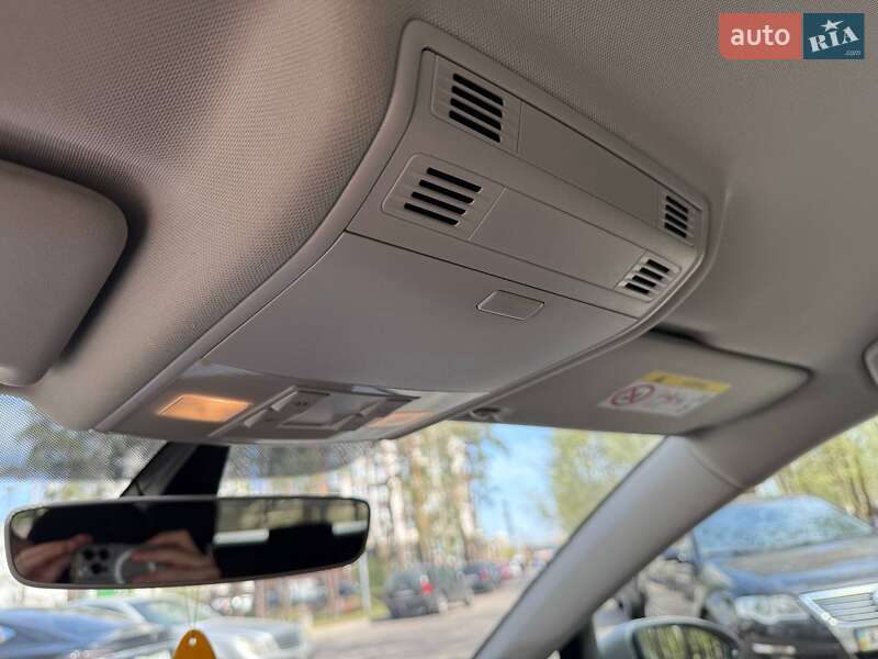 Універсал Volkswagen Golf 2019 в Києві