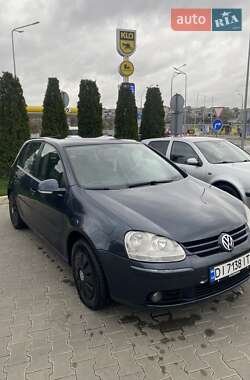 Хетчбек Volkswagen Golf 2006 в Києві