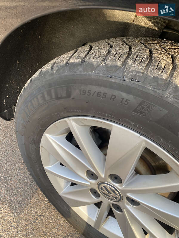 Универсал Volkswagen Golf 2015 в Киеве фото 23 Универсал Volkswagen Golf 2015 в Киеве