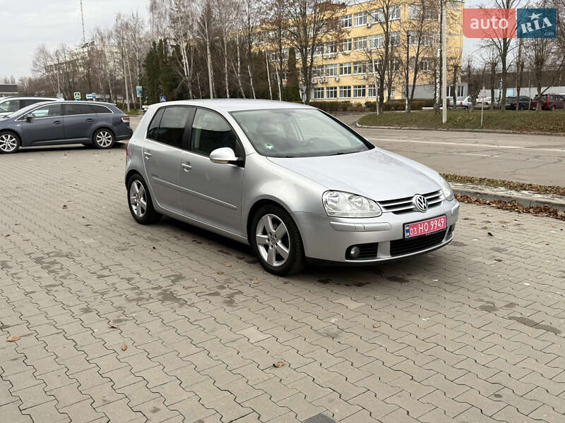Хэтчбек Volkswagen Golf 2008 в Белой Церкви