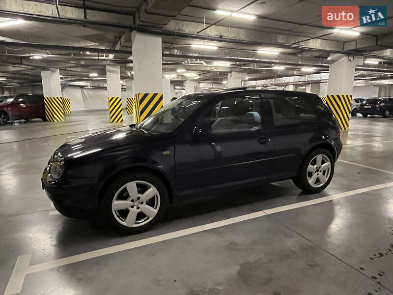 Хэтчбек Volkswagen Golf 2002 в Киеве фото 6 Хэтчбек Volkswagen Golf 2002 в Киеве
