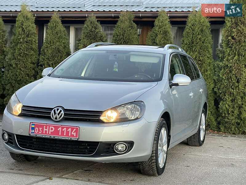 Універсал Volkswagen Golf 2011 в Сарнах