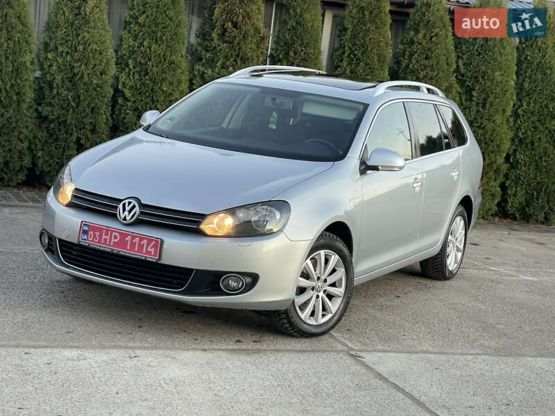 Універсал Volkswagen Golf 2011 в Сарнах