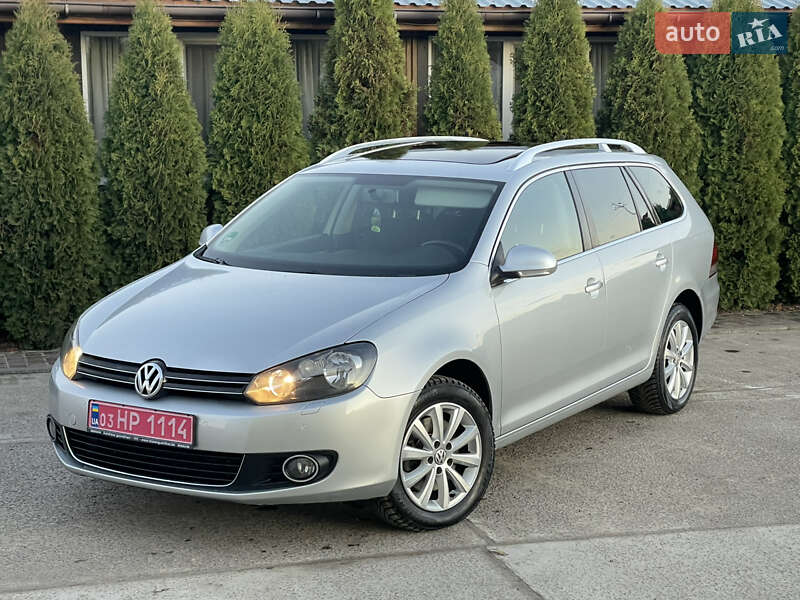 Універсал Volkswagen Golf 2011 в Сарнах