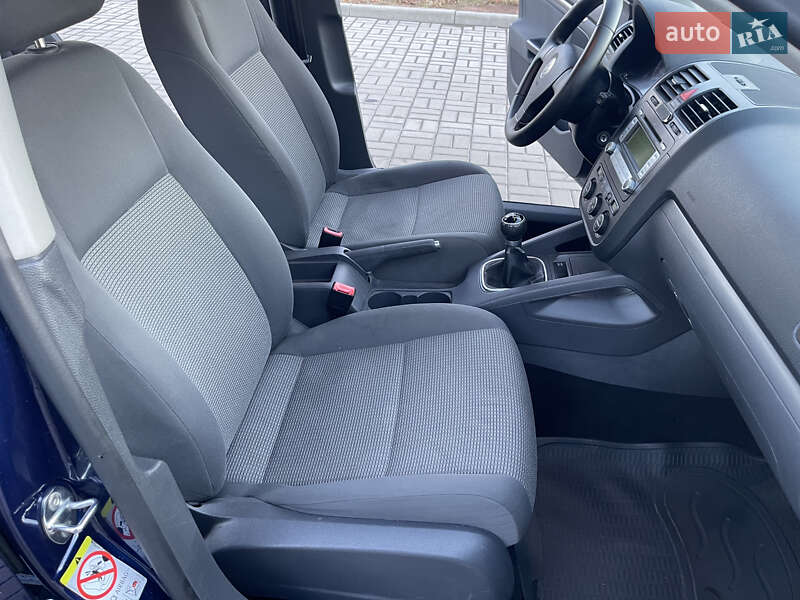 Універсал Volkswagen Golf 2007 в Житомирі