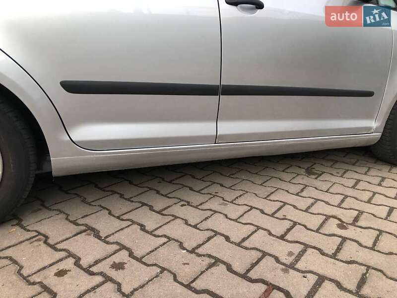 Хэтчбек Volkswagen Golf 2006 в Луцке фото 11 Хэтчбек Volkswagen Golf 2006 в Луцке