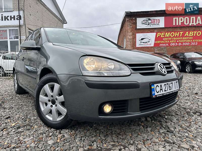 Volkswagen Golf 2004