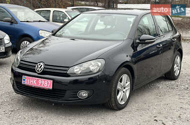 Хэтчбек Volkswagen Golf 2010 в Каменском