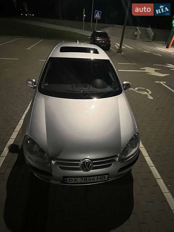 Хэтчбек Volkswagen Golf 2008 в Шепетовке