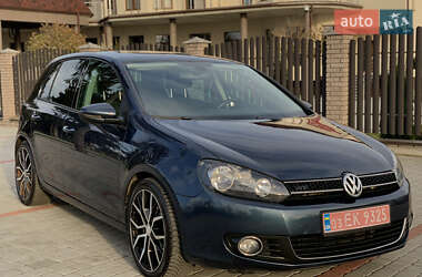 Хэтчбек Volkswagen Golf 2010 в Староконстантинове
