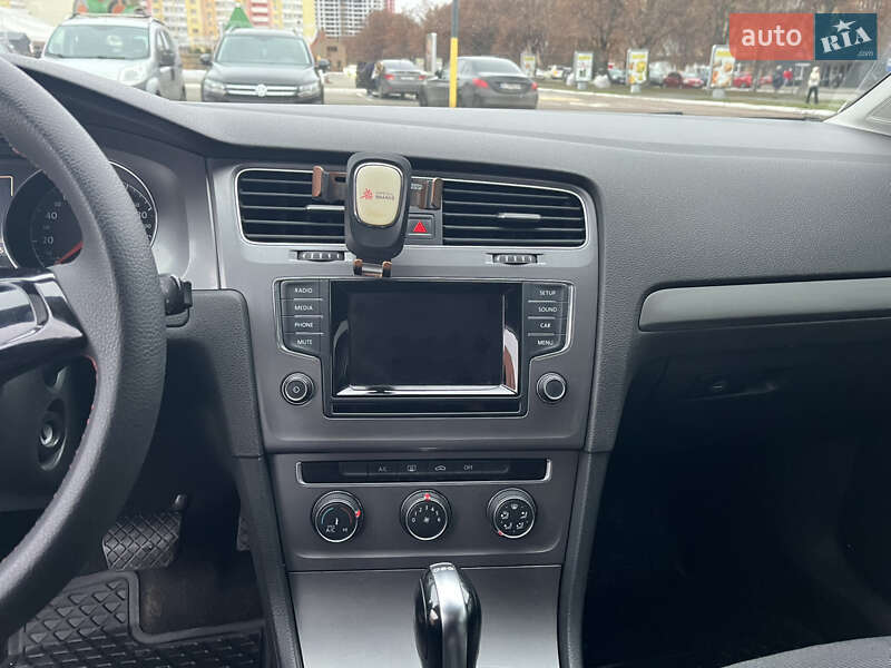 Универсал Volkswagen Golf 2013 в Киеве фото 10 Универсал Volkswagen Golf 2013 в Киеве