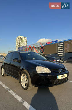 Хетчбек Volkswagen Golf 2008 в Києві