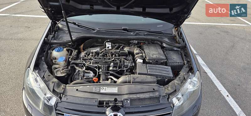 Хетчбек Volkswagen Golf 2010 в Києві