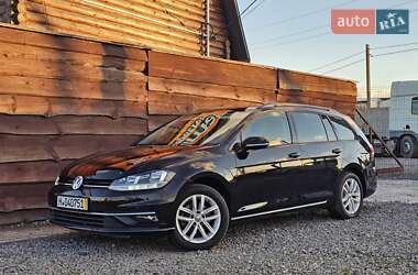 Універсал Volkswagen Golf 2019 в Шепетівці