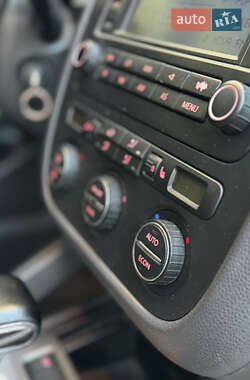 Хэтчбек Volkswagen Golf 2004 в Измаиле