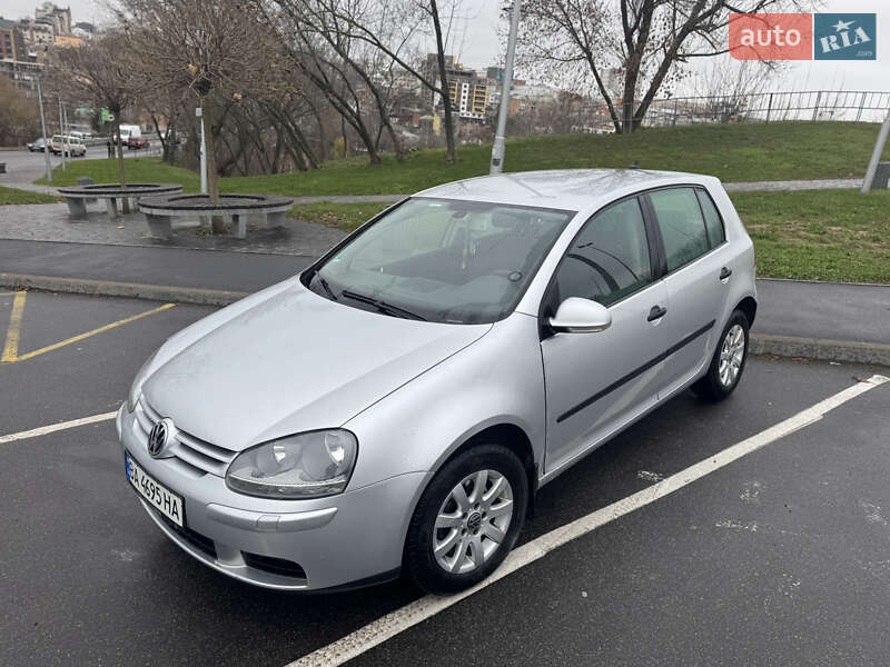 Volkswagen Golf 2003