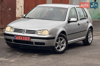 Хетчбек Volkswagen Golf 2003 в Вінниці