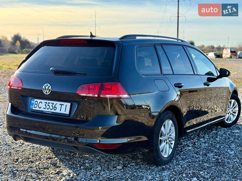 Універсал Volkswagen Golf 2014 в Новояворівську