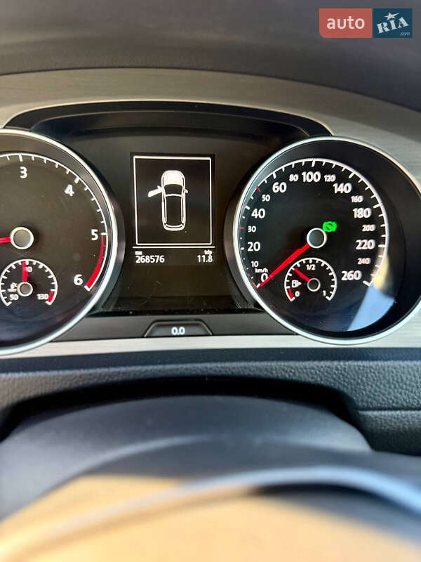 Універсал Volkswagen Golf 2014 в Новояворівську