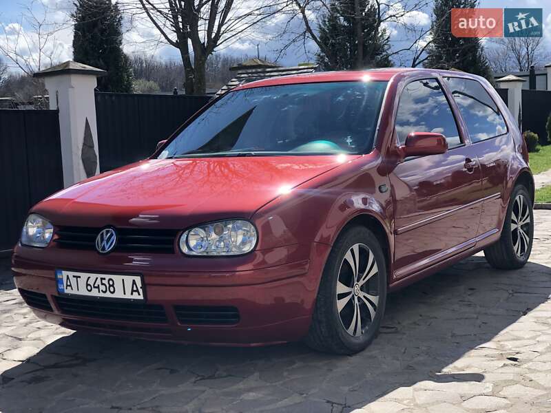 Хэтчбек Volkswagen Golf 1998 в Коломые