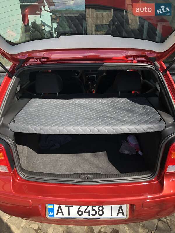 Хэтчбек Volkswagen Golf 1998 в Коломые